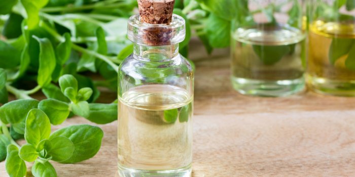 8 huiles essentielles antivirales Ã  diffuser chez soi en urgence !