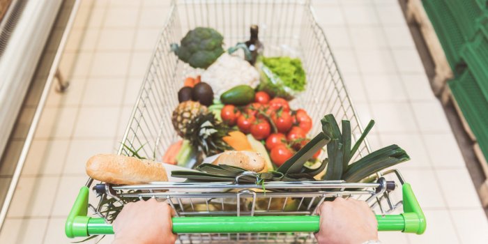 Coronavirus : ce quâil faut faire ou non au supermarchÃ© pour ne pas Ãªtre contaminÃ©