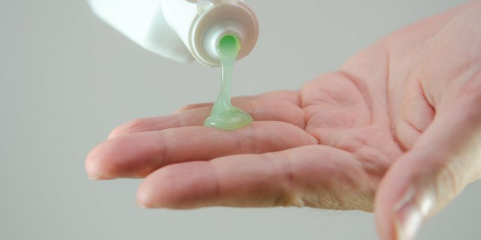 Coronavirus : ce quâil faut faire ou non au supermarchÃ© pour ne pas Ãªtre contaminÃ©