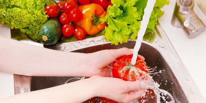 Coronavirus : 5 gestes pour éviter une contamination par les aliments