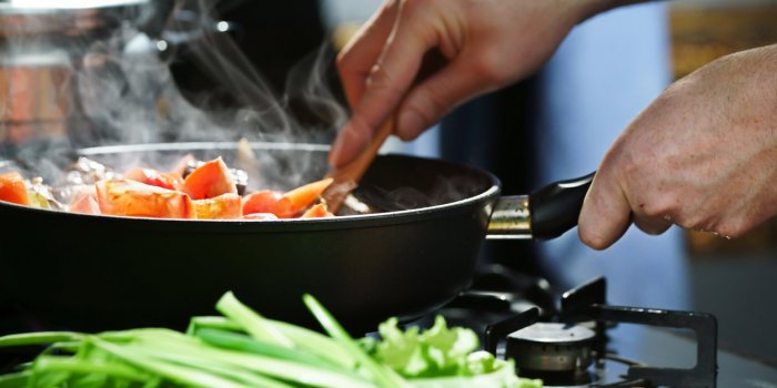 Coronavirus : 5 gestes pour éviter une contamination par les aliments