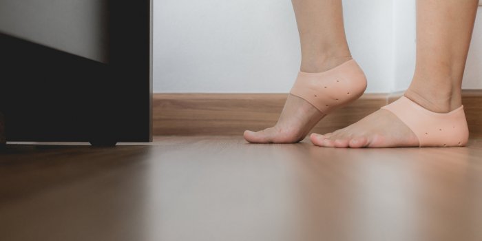 8 Ã©tirements faciles Ã  faire dans votre salon pour rester tonique