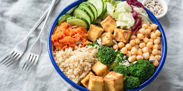 Constipation, ventre gonflé, flatulences : 6 trucs pour s'en débarrasser même confiné