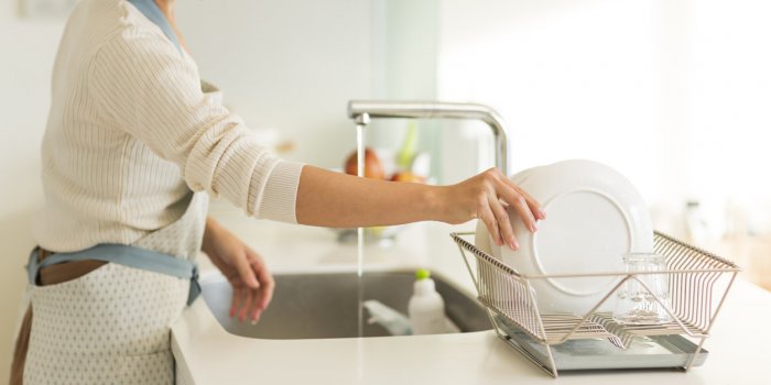 Coronavirus : les surfaces à nettoyer en priorité dans votre maison
