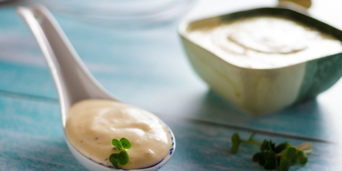 Mayonnaise : 5 faÃ§ons de l'allÃ©ger (pour en manger sans culpabiliser)