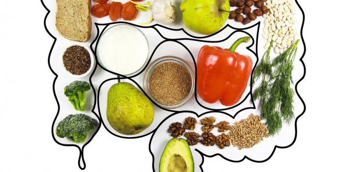 Sommeil, digestion, perte de poids : dîner plus tôt est une aubaine pour la santé