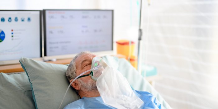 Covid-19 : une infectiologue dresse le "portrait robot" des patients hospitalisés
