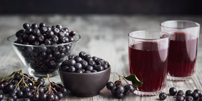 Le thÃ© vert et certains jus de fruit seraient capables de âdÃ©sactiverâ le SARS-CoV-2