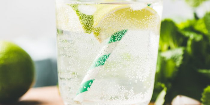 10 cocktails sans alcool peu caloriques Ã  commander en terrasse