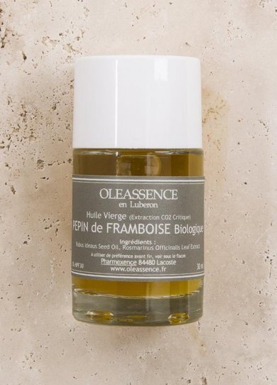 Crème solaire, brume, gommage⦠Sélection de produits bio pour prendre soin de vous cet été !