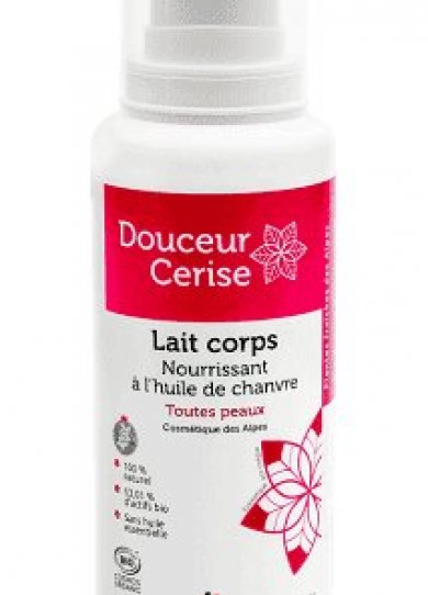 Crème solaire, brume, gommage⦠Sélection de produits bio pour prendre soin de vous cet été !