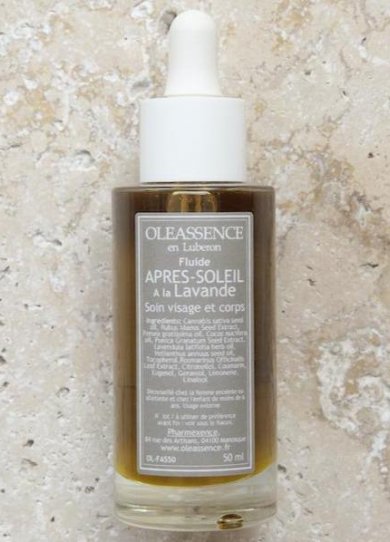 Crème solaire, brume, gommage⦠Sélection de produits bio pour prendre soin de vous cet été !