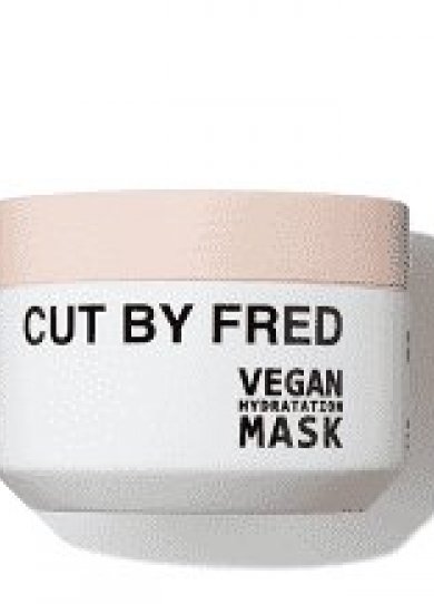 Crème solaire, brume, gommage⦠Sélection de produits bio pour prendre soin de vous cet été !