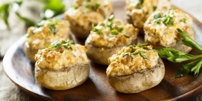 stuffed mushrooms with salmon and cream
