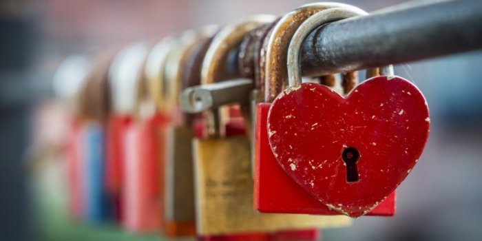 Site de rencontre : 5 qualitÃ©s recherchÃ©es par les cÃ©libataires selon Happn