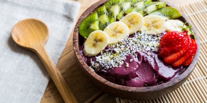 Perte de poids : 15 aliments âsainsâ à éviter selon une diététicienne