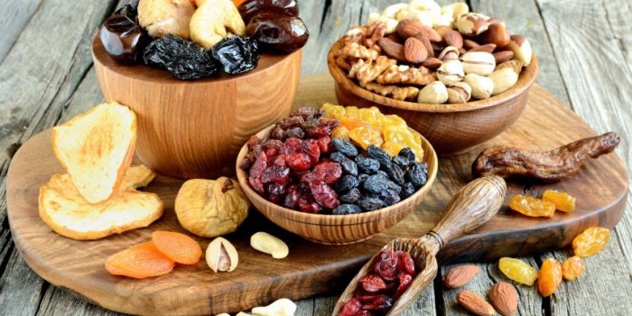 Perte de poids : 15 aliments âsainsâ à éviter selon une diététicienne