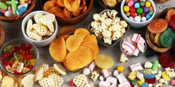 Les 8 aliments transformés qui nuisent le plus à la santé humaine et planétaire