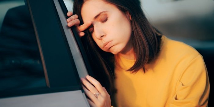 AVC : 8 signes que vous pourriez avoir un caillot de sang dans le cerveau