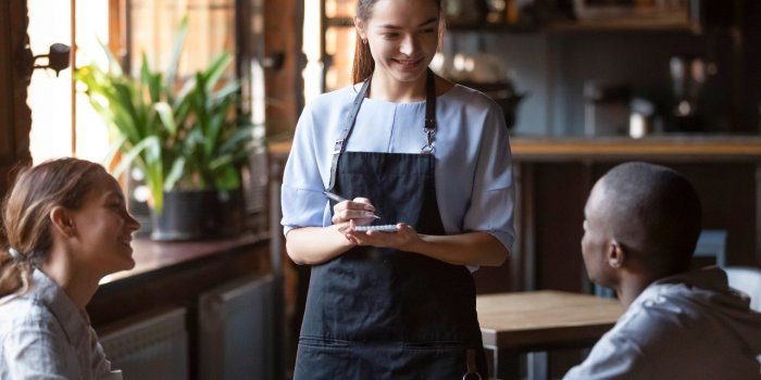 Les 5 conseils "anti-sel" au restaurant