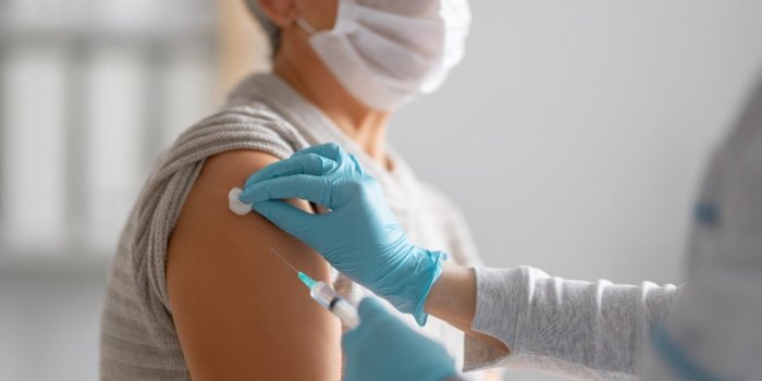 Covid : 6 conseils dâexperts pour lâÃ©viter cet hiver