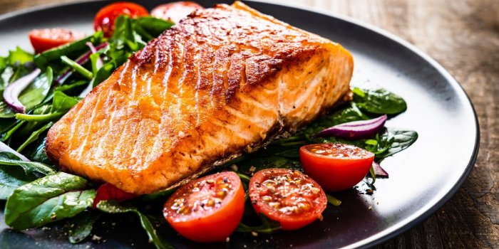Minceur : 12 aliments conseillés pour la perte de poids après 50 ans