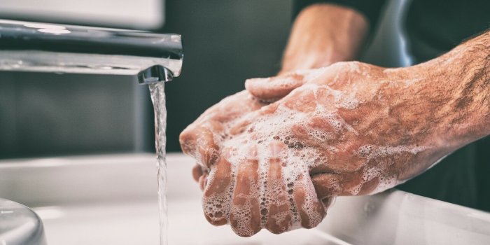 Ces 7 erreurs commises en cuisine sont dangereuses