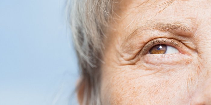 7 erreurs que vous faites avec vos sourcils qui vous font paraître plus âgée