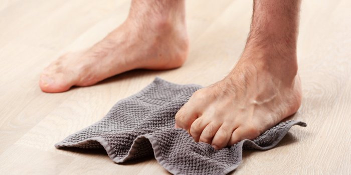 Pieds : voici les 8 exercices (simples et rapides) Ã faire chaque jour pour mieux marcher !