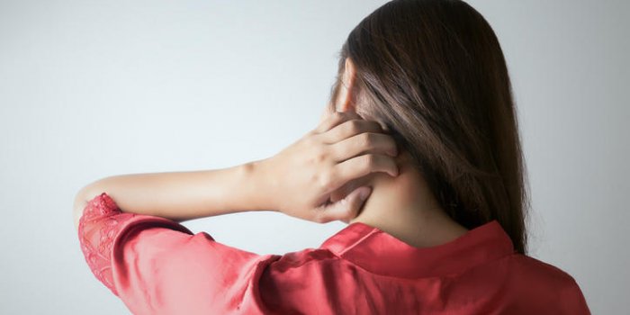 Crise cardiaque : 5 symptÃ´mes prÃ©coces qui nÃ©cessitent d'appeler le Samu 