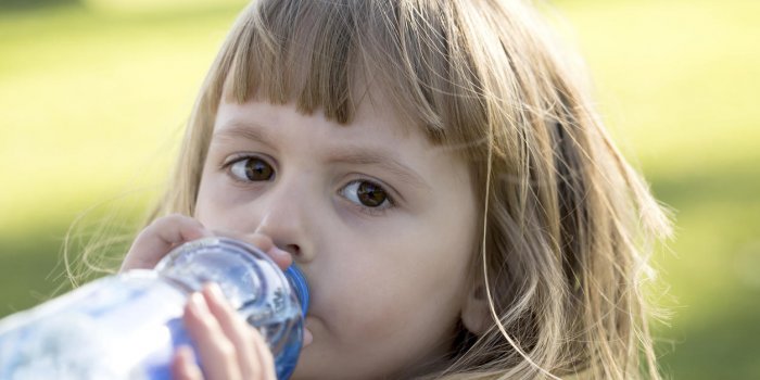 Insolation : 5 grands principes pour protéger les enfants