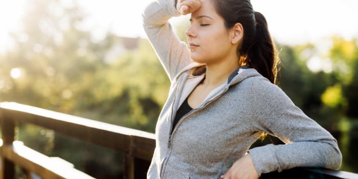10 symptômes cardiaques à ne jamais ignorer
