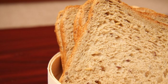 6 aliments à limiter pour éviter les ballonnements et le cancer selon une nutritionniste