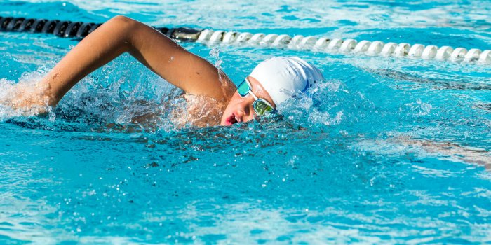 Varices : 7 mouvements Ã  faire dans l'eau pour les attÃ©nuer 