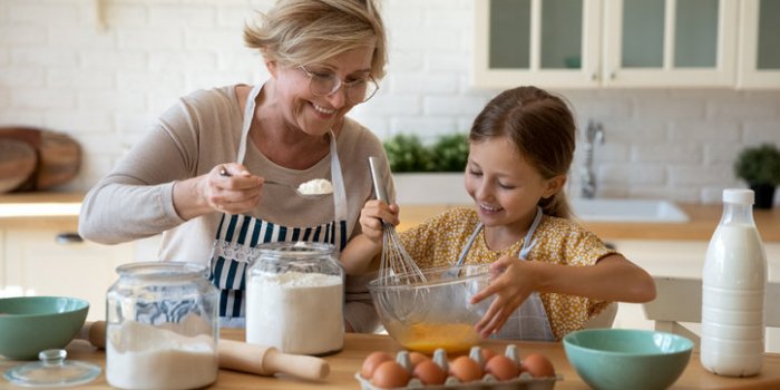 Maladie d'Alzheimer : 8 signes d'alerte visibles à la maison