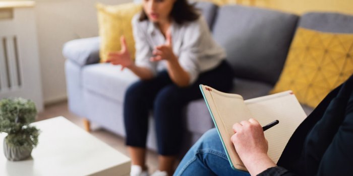 Sept idées reçues sur la psychothérapie analysées par une psychologue