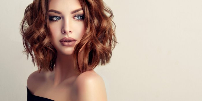 7 coupes de cheveux au carré qui donnent du pep's après 50 ans
