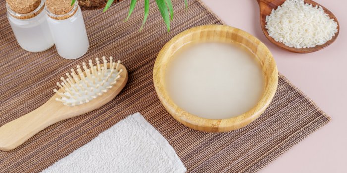 Peau, cheveux, transit... 7 bienfaits de l'eau de riz