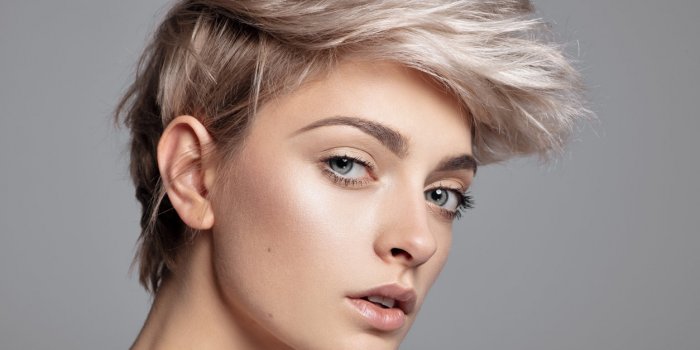 Cheveux : les coupes courtes à adopter selon la forme de votre visage