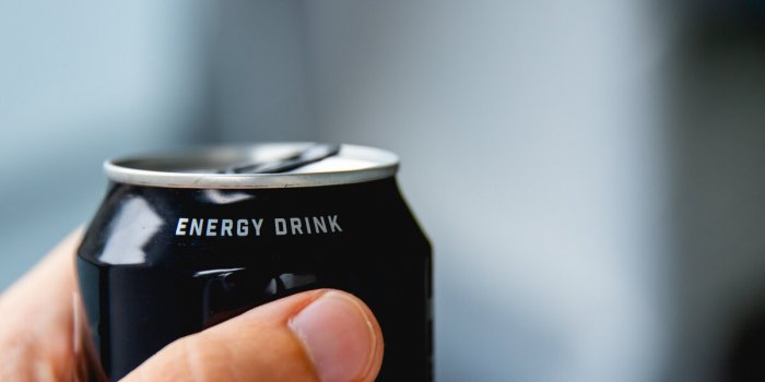 Perte de poids : les 9 boissons à fuir, selon des diététiciens