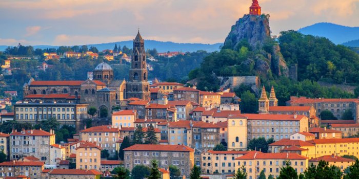 Covid-19 : 14 départements où les réanimations sont quasi-vides