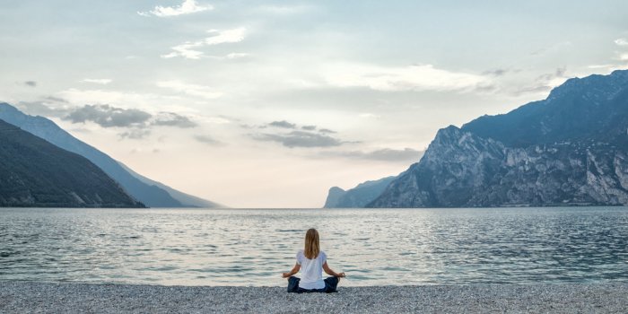 Stress, fatigue : 5 mantras pour apaiser les tensions cet été