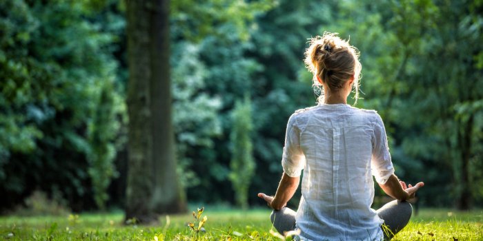 Stress, fatigue : 5 mantras pour apaiser les tensions cet été