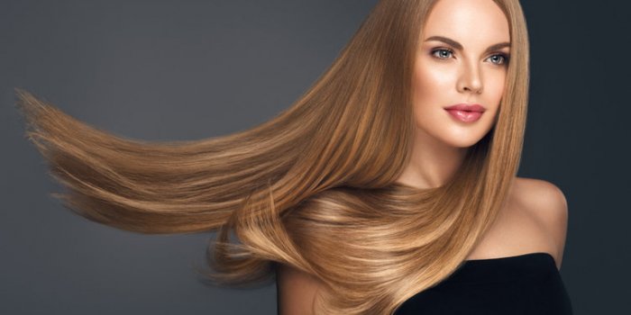 5 couleurs de cheveux qui rajeunissent selon un coiffeur