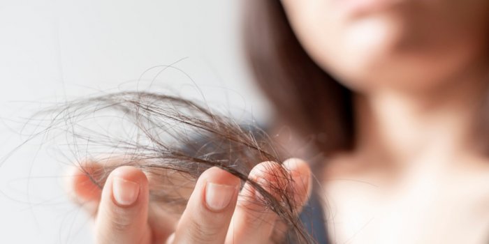 Déséquilibre hormonal : 7 symptômes à surveiller chez les femmes
