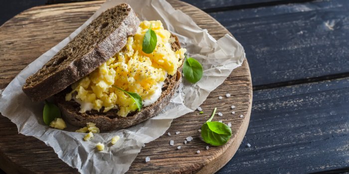 Nutrition : les 5 pires collations Ã  manger au travail 