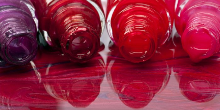 Comment redonner vie à un vernis à ongle ?