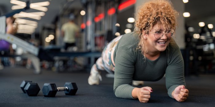 Tendinite du fessier : les exercices qui soulagent ! 