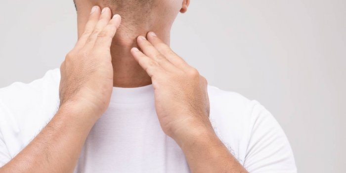 Cancer de la tête et du cou : 6 signes qui doivent alerter selon un médecin