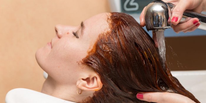 Coupe de cheveux : 8 erreurs qui vous vieillissent